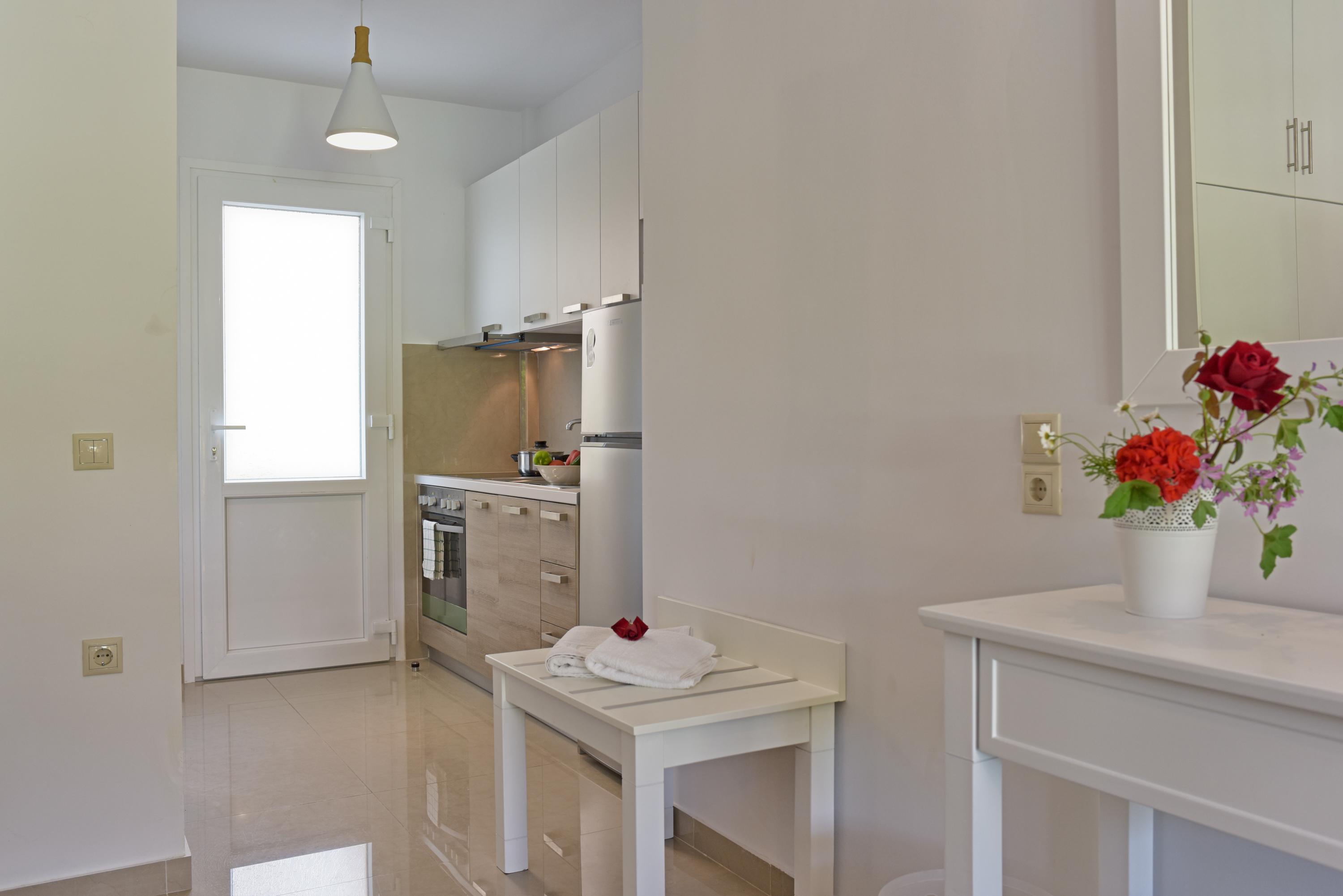 Palapart Gikas Suites And Studios Гоувия Экстерьер фото