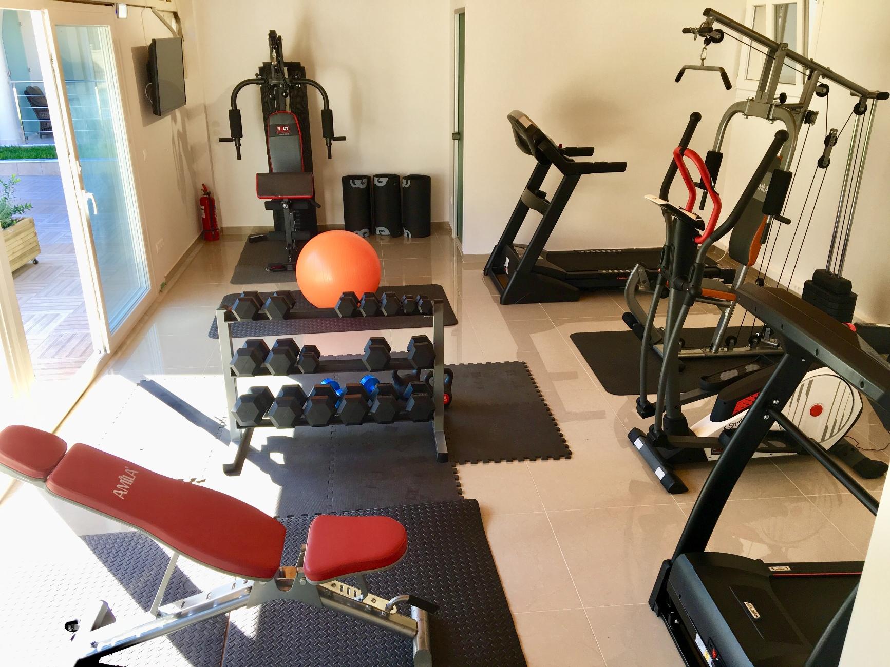 Palapart Gikas Suites And Studios Гоувия Экстерьер фото